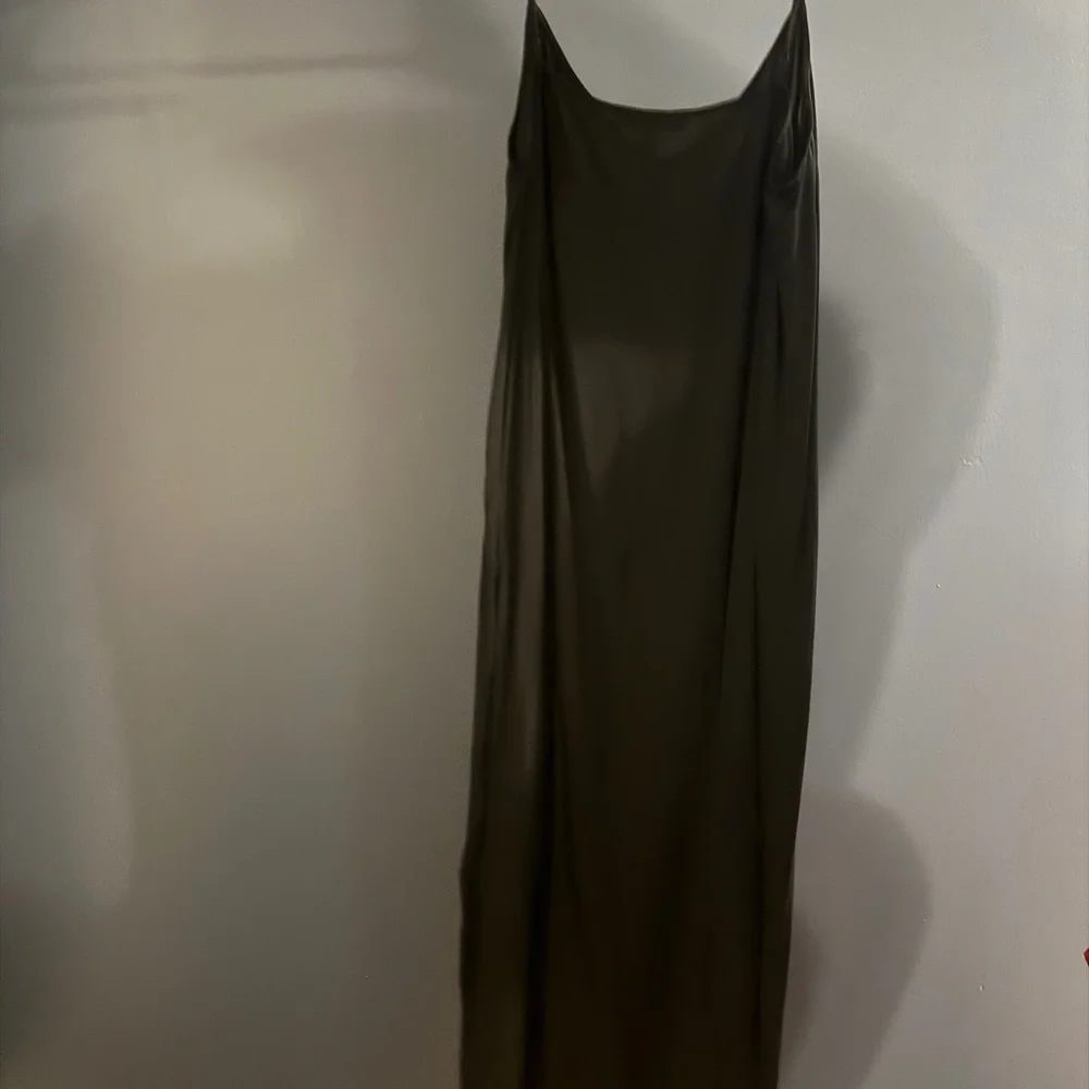 Banana Republic Black Midi Dress - Picture 4 of 5